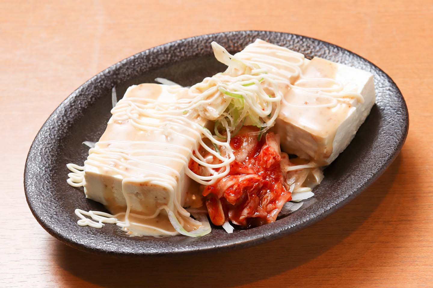 豆腐とキムチのサラダ